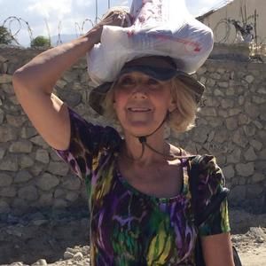 Meet your Posher, Shirley